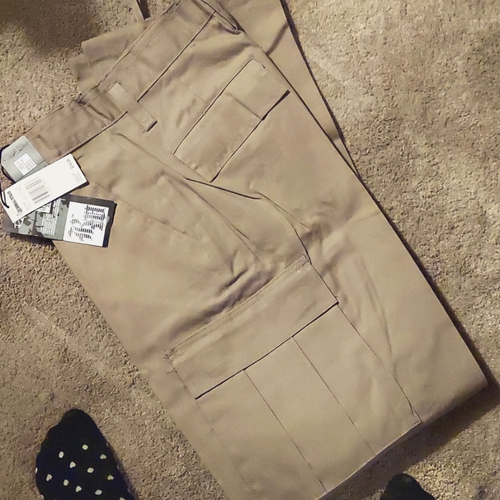 Men's khaki cargos by Regal Wear